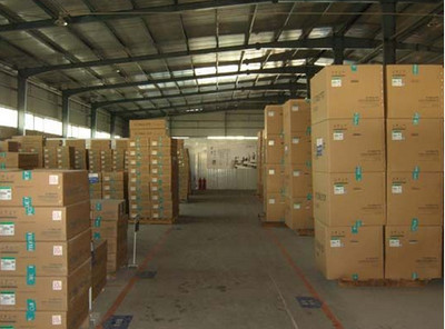 拖柜運輸在貨物進出口與經濟技術交流中的關鍵作用